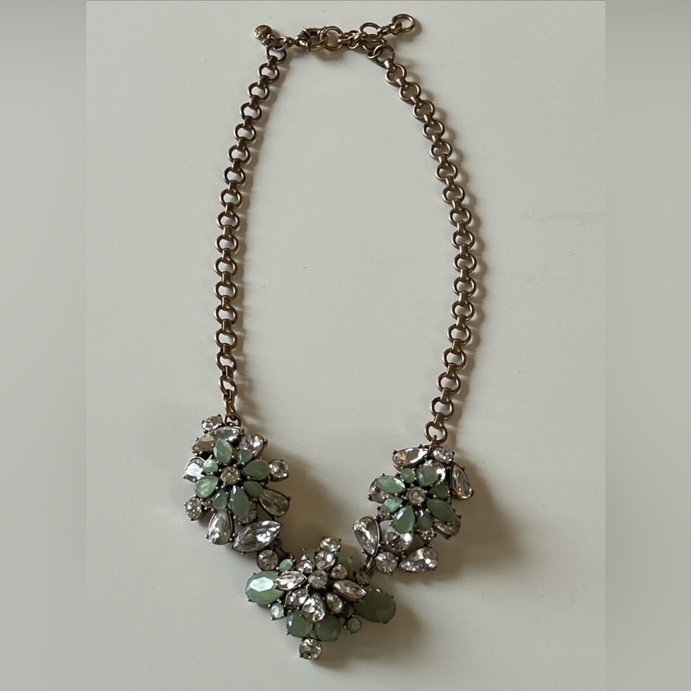 J CREW Necklace CRYSTAL WILDFLOWERS Green Gold Pendant Statement Bib 16" - Picture 2 of 6